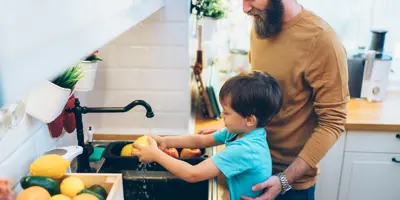 10 rules of basic hygiene (for kids who love to cook)